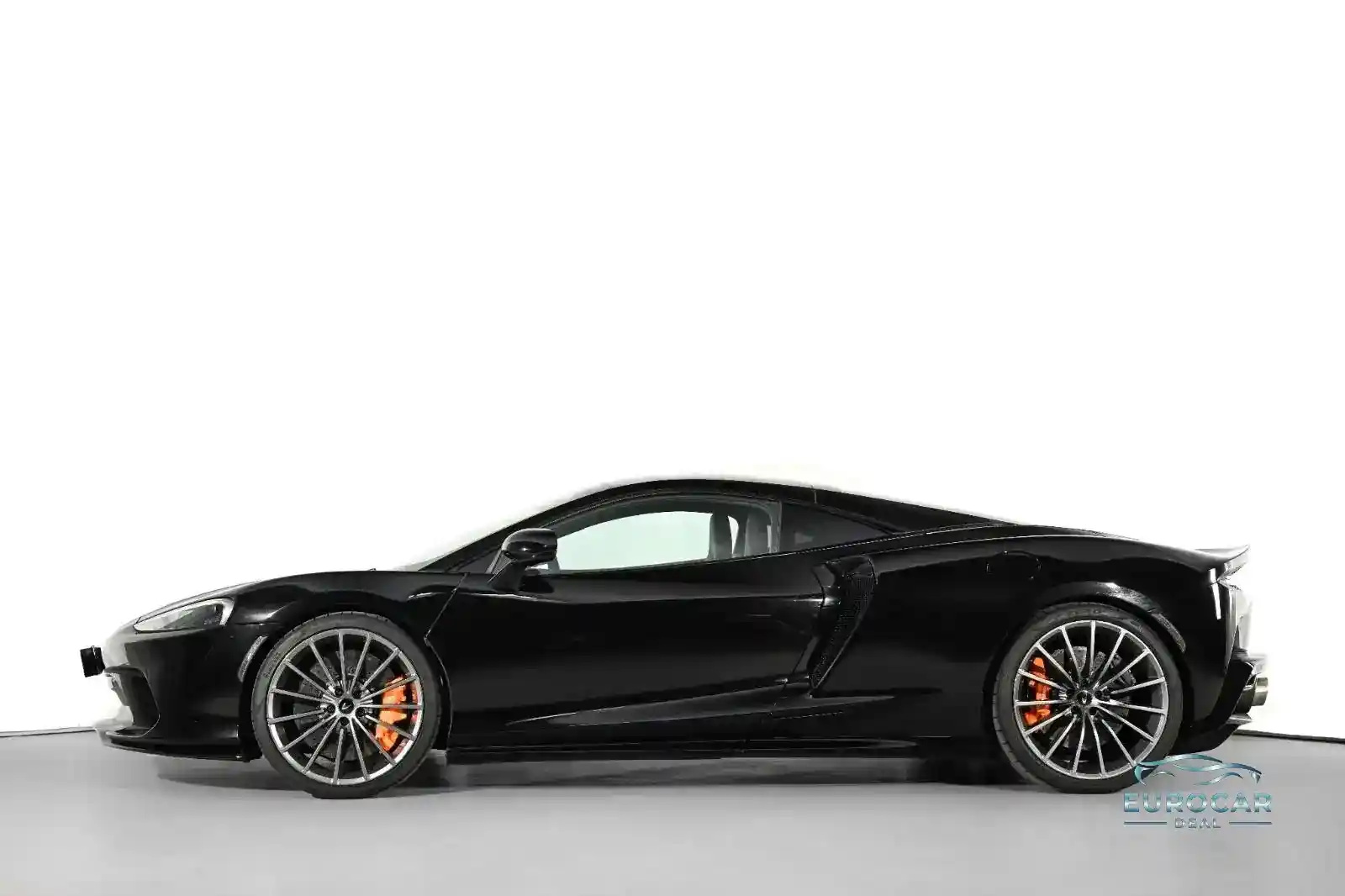McLaren GT