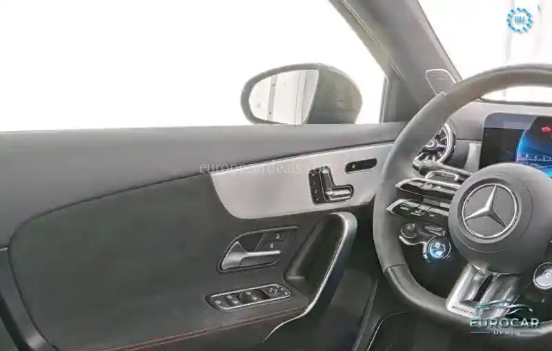 Mercedes-Benz A 35 AMG