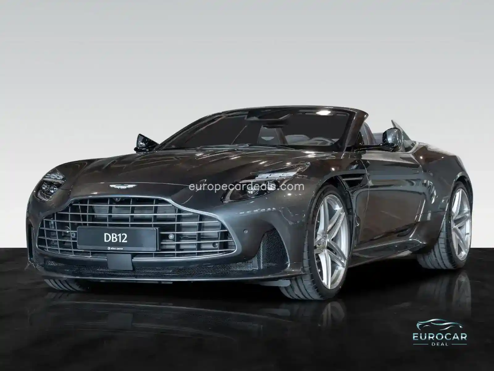 Aston Martin DB12