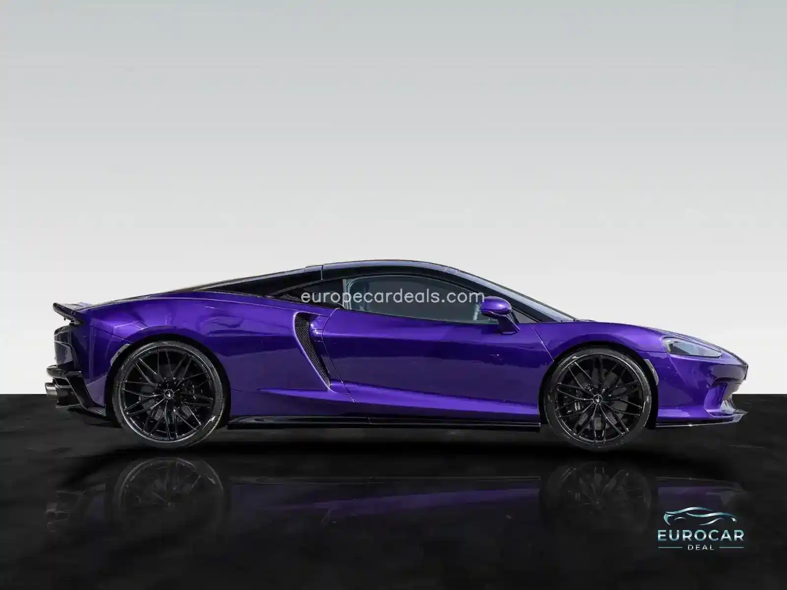 McLaren GT