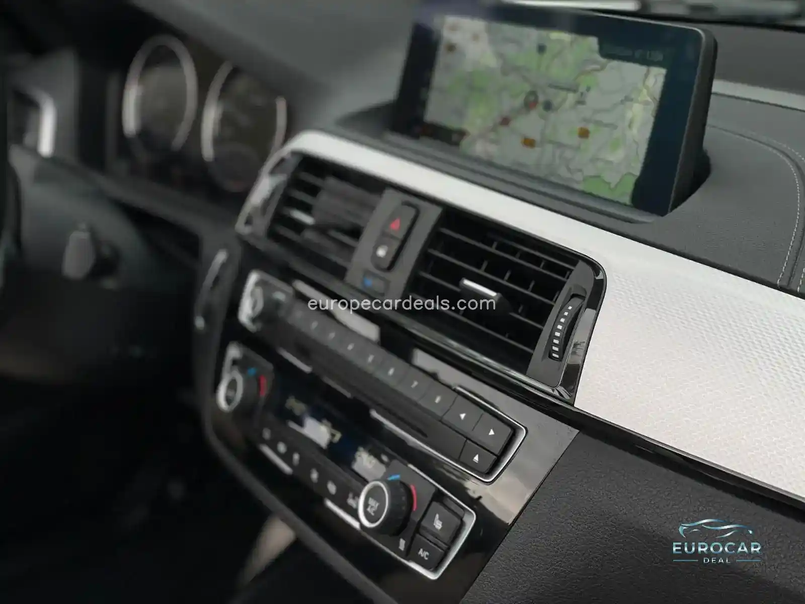 BMW M240i