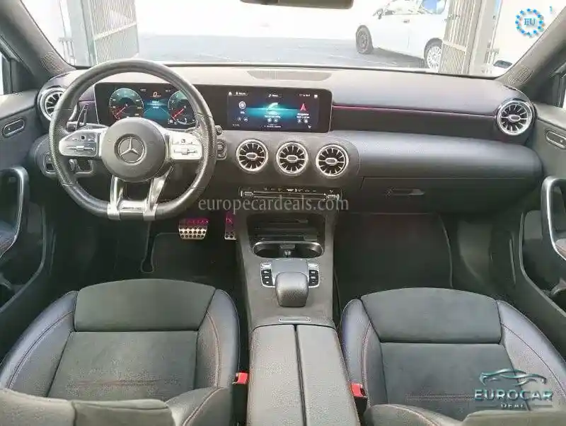 Mercedes-Benz A 220