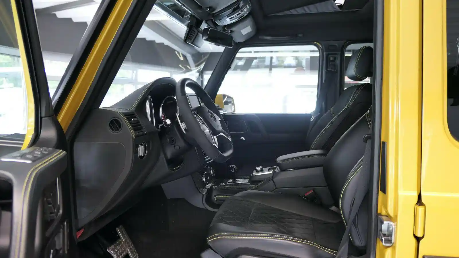 Mercedes-Benz G 500