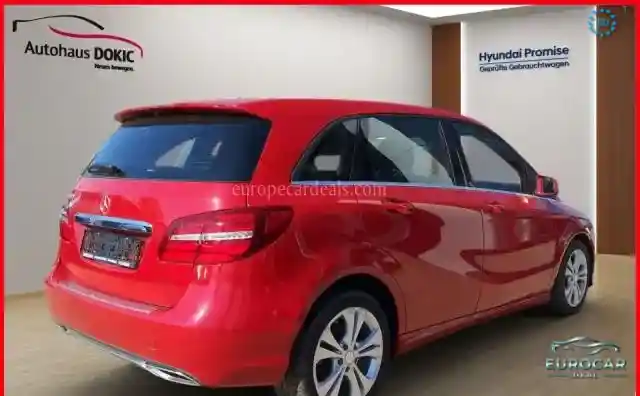 Mercedes-Benz B 200