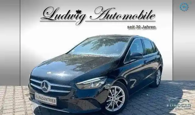 Mercedes-Benz B 220