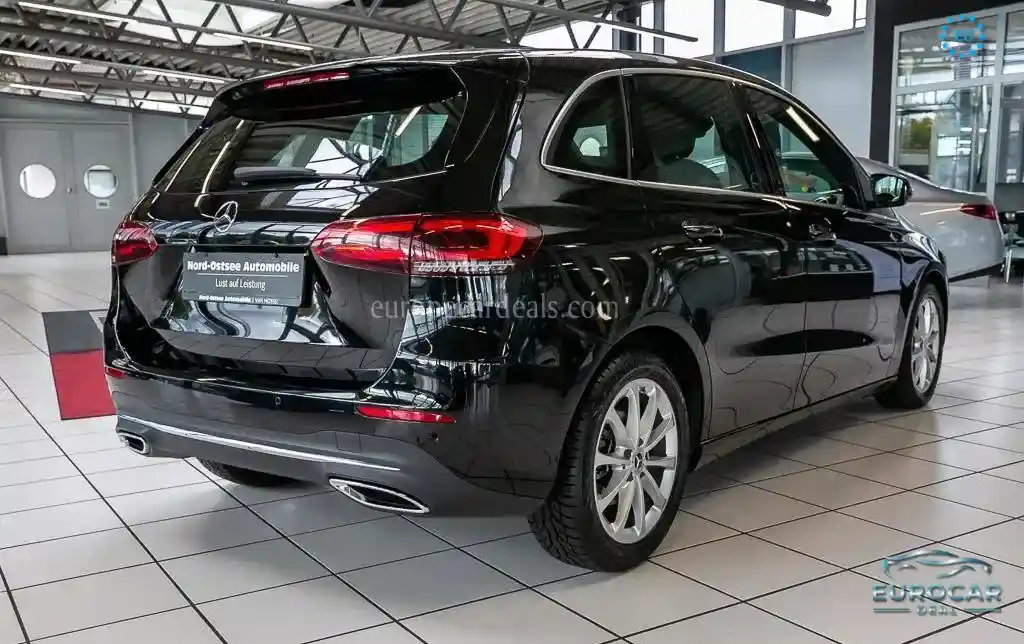 Mercedes-Benz B 200