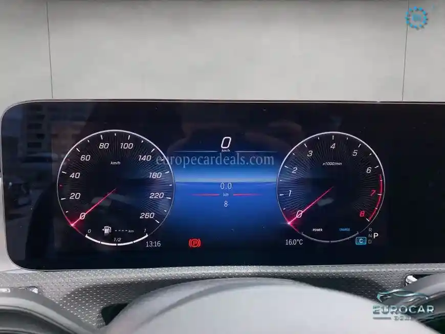 Mercedes-Benz CLA 220