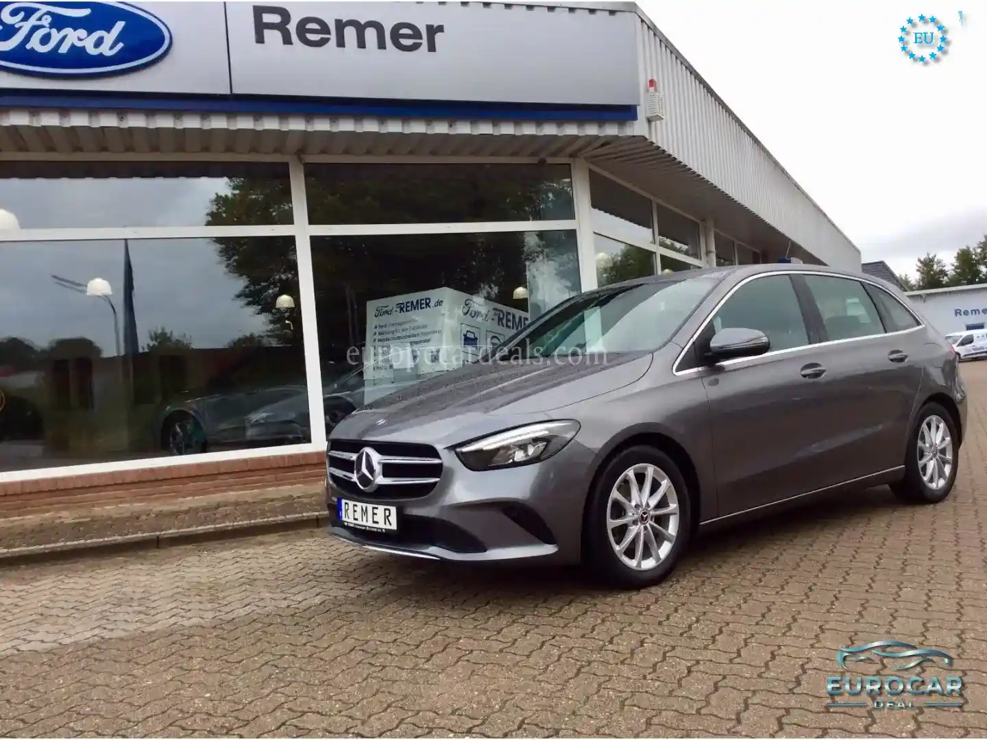 Mercedes-Benz B 180