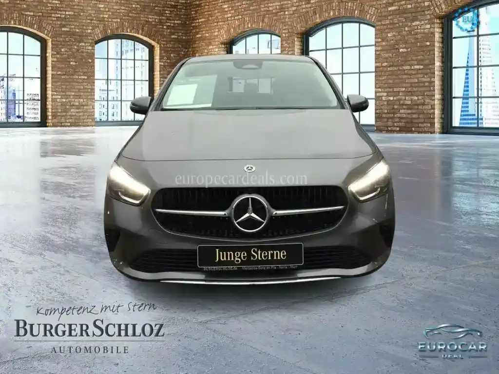 Mercedes-Benz B 180