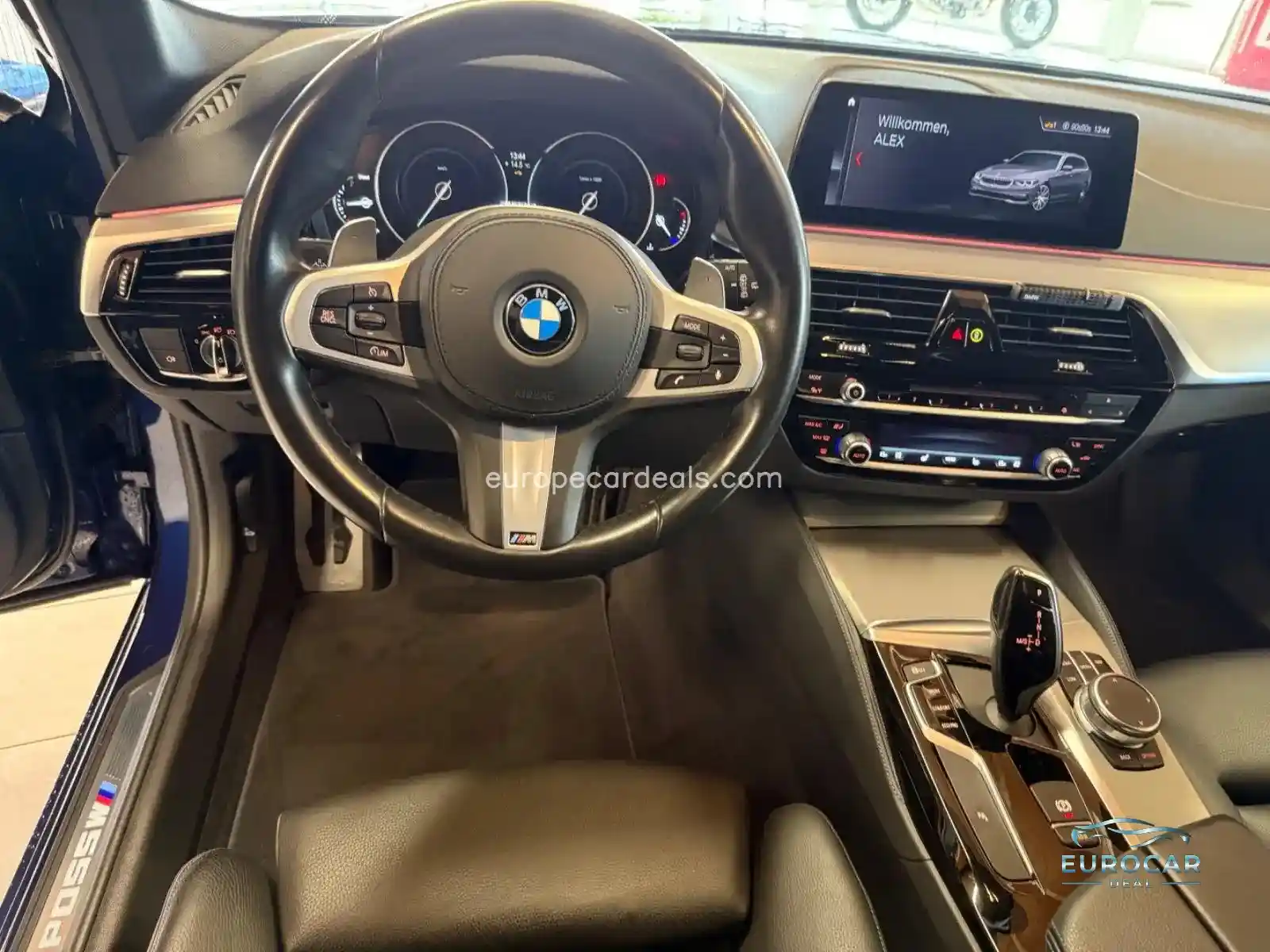 BMW M550