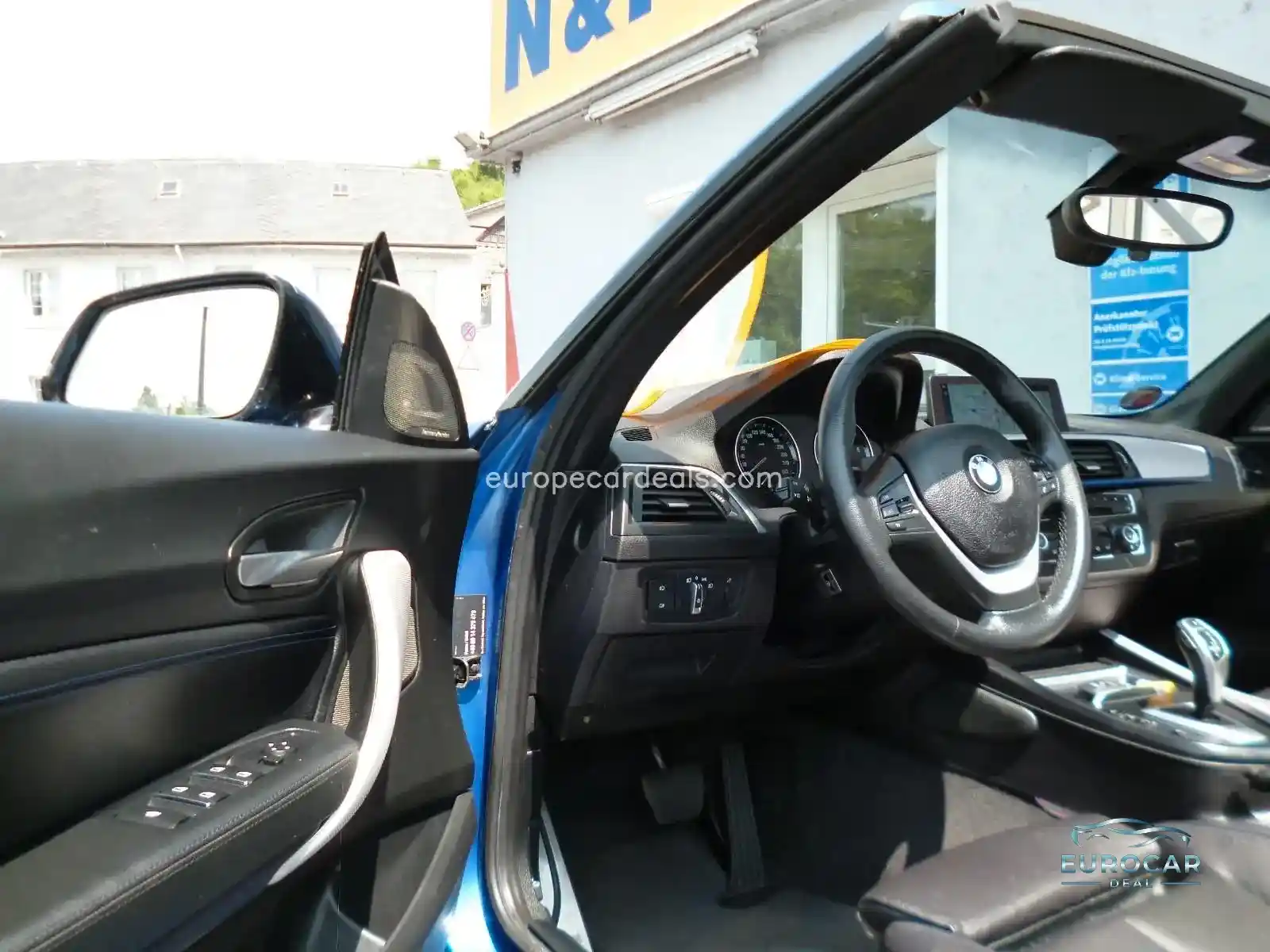 BMW 220