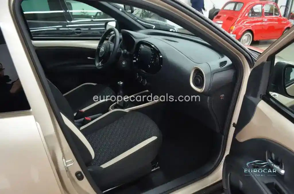 Toyota Aygo (X)