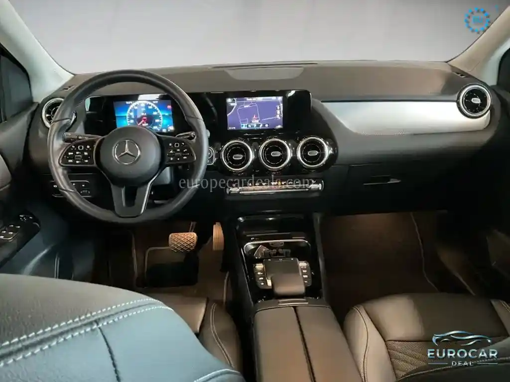 Mercedes-Benz B 220