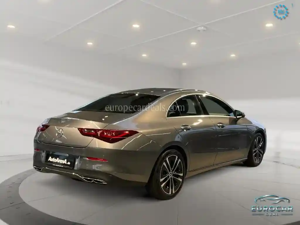 Mercedes-Benz CLA 180
