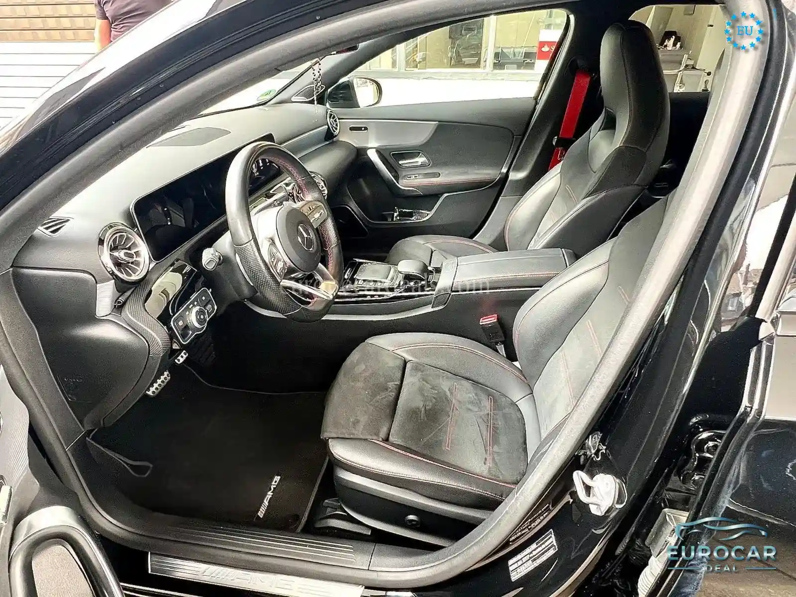 Mercedes-Benz A 35 AMG