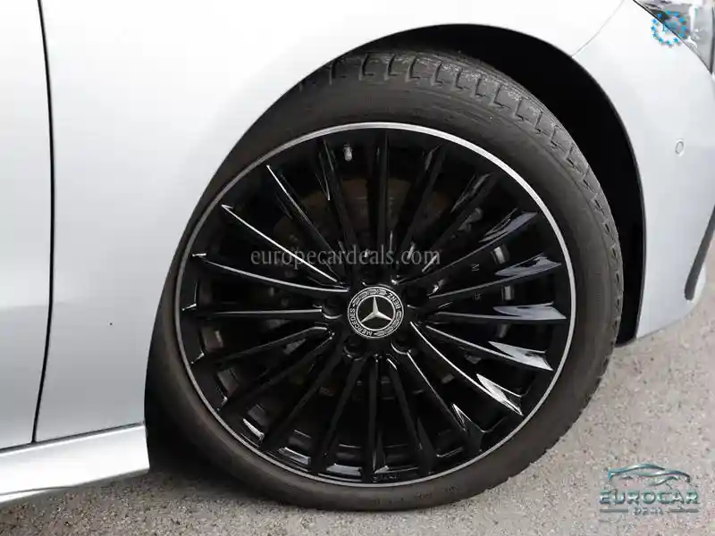 Mercedes-Benz CLA 220