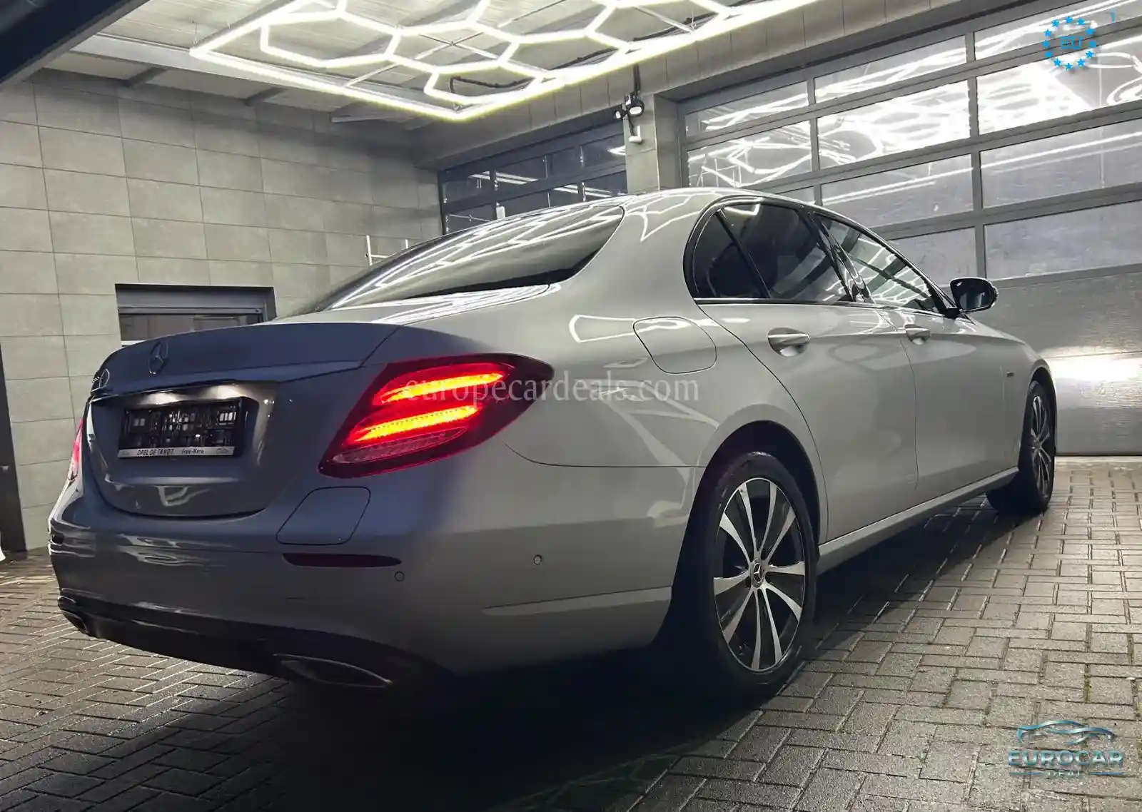 Mercedes-Benz E 300