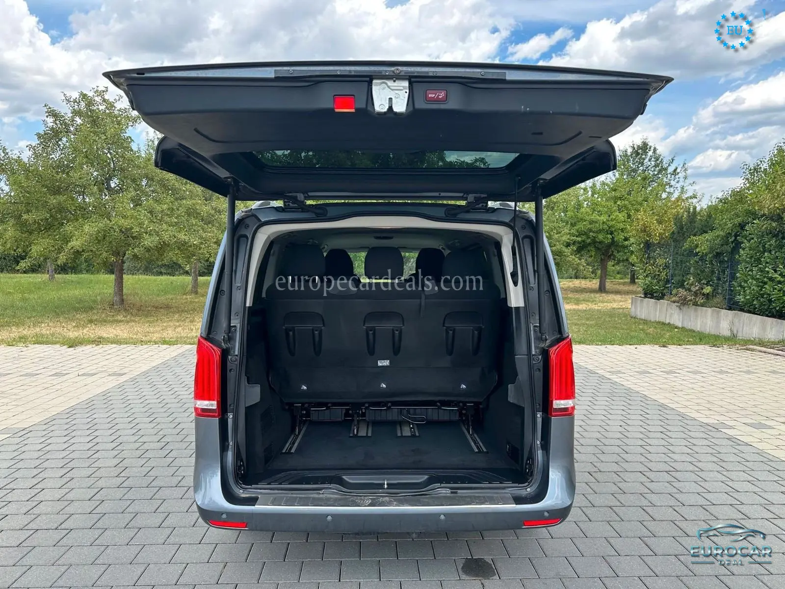 Mercedes-Benz V 220