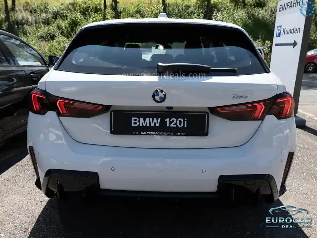 BMW 120