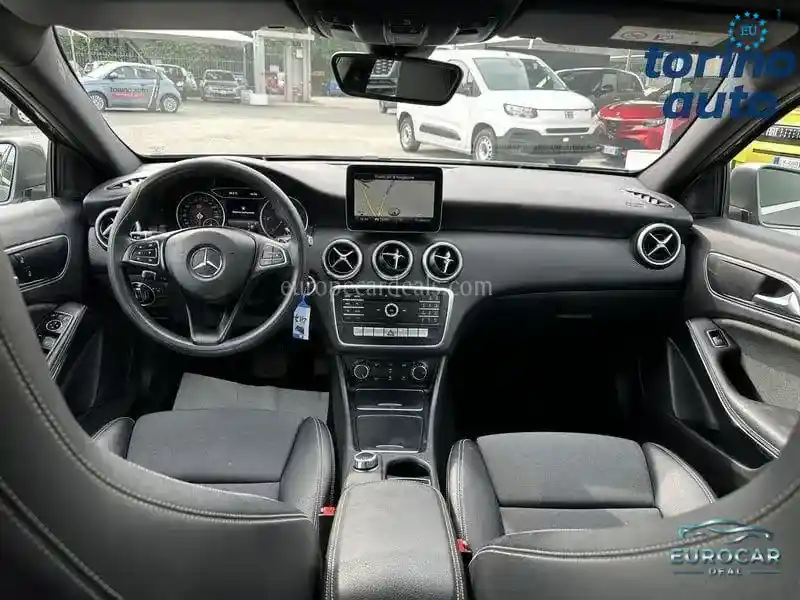 Mercedes-Benz A 180