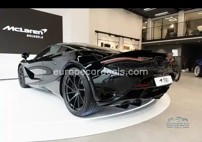 McLaren 750S