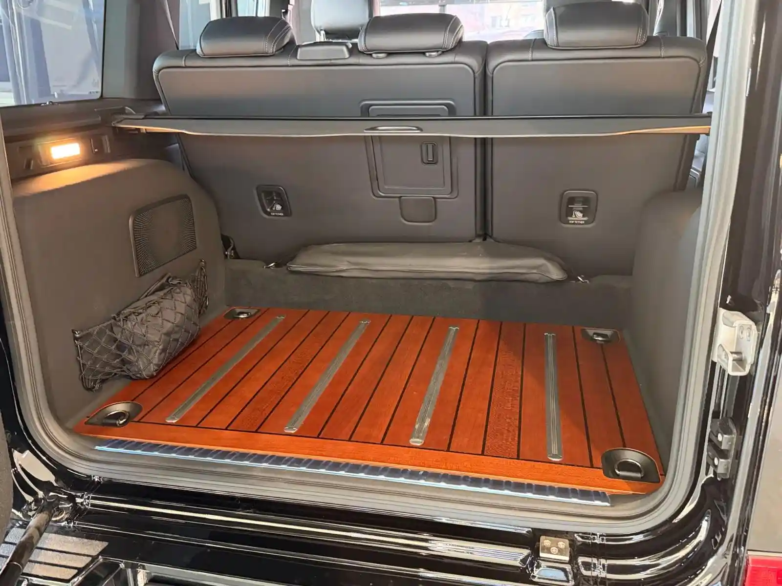 Mercedes-Benz G 500