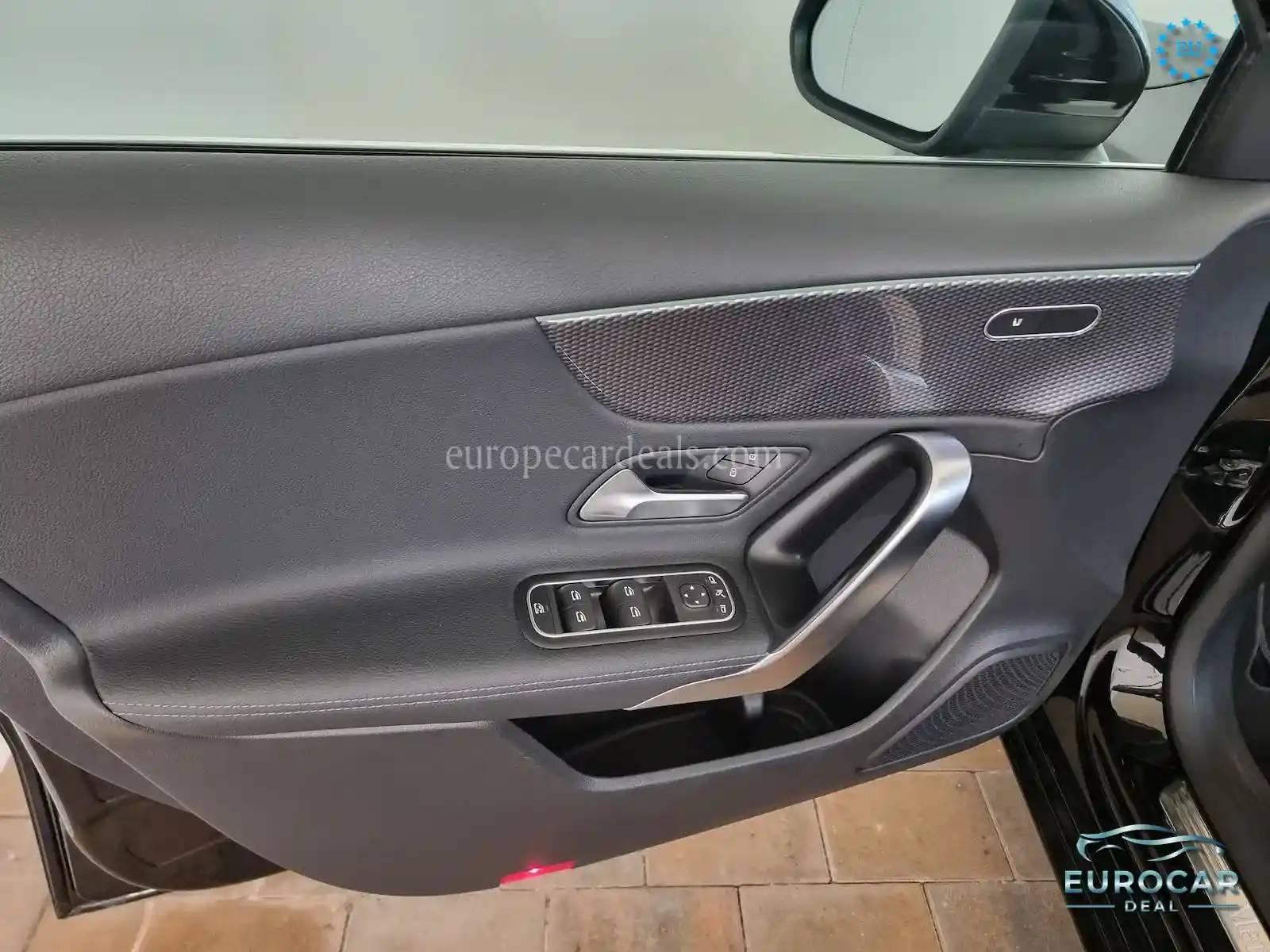 Mercedes-Benz A 220
