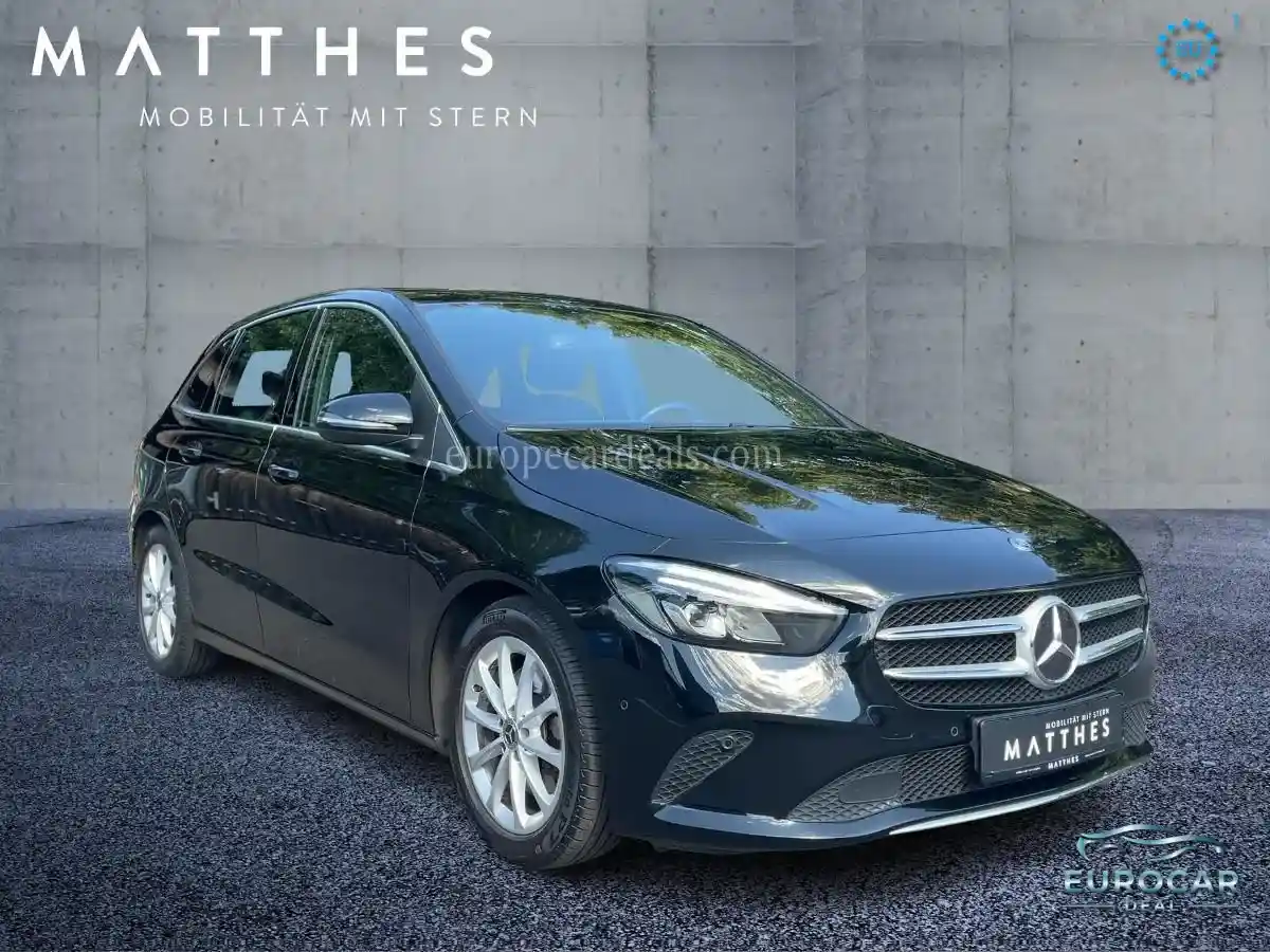 Mercedes-Benz B 220