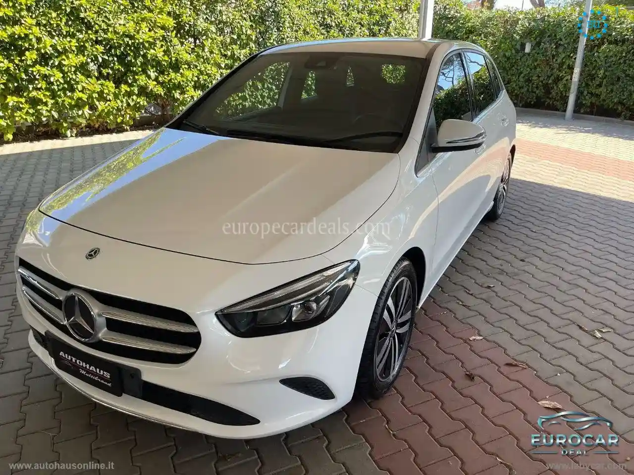 Mercedes-Benz B 180