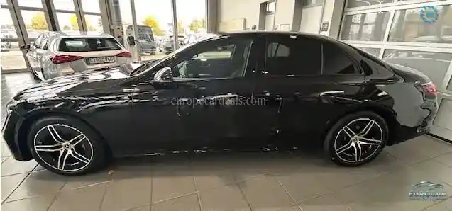 Mercedes-Benz E 200
