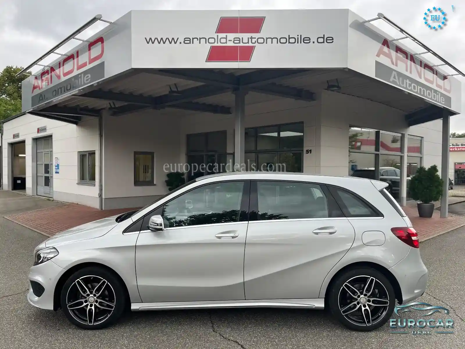 Mercedes-Benz B 180
