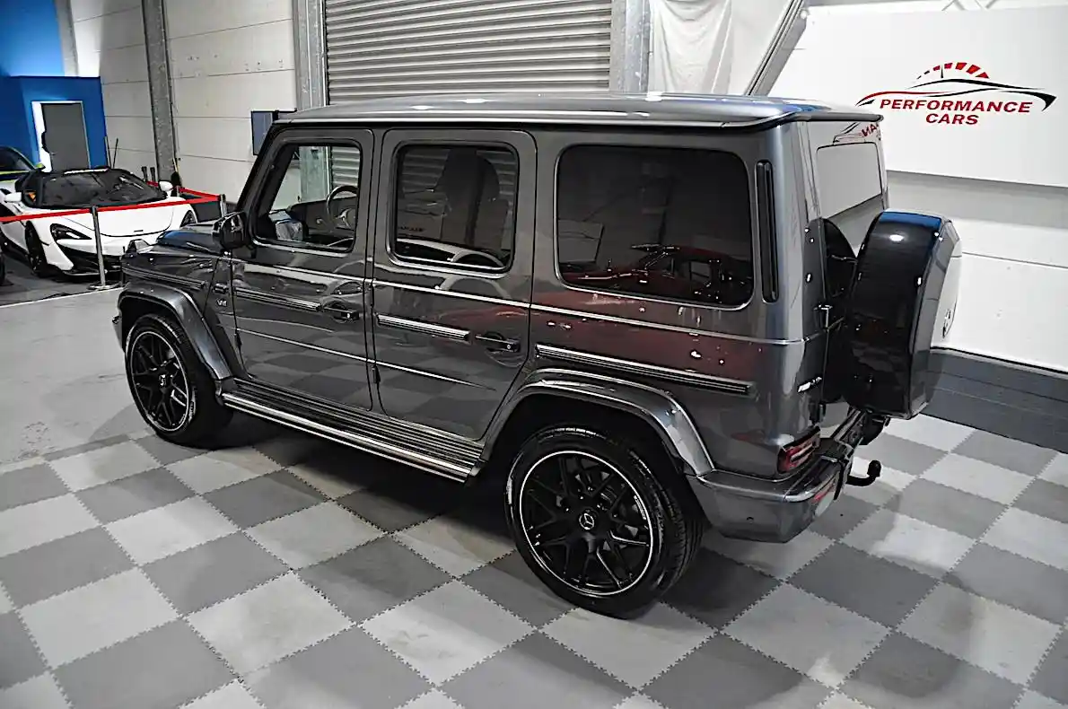 Mercedes-Benz G 500