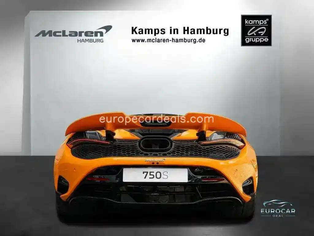 McLaren 750S