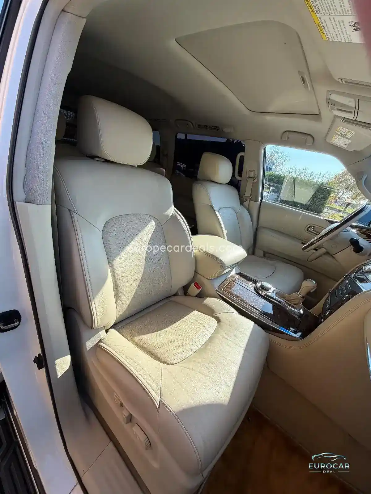Infiniti QX80