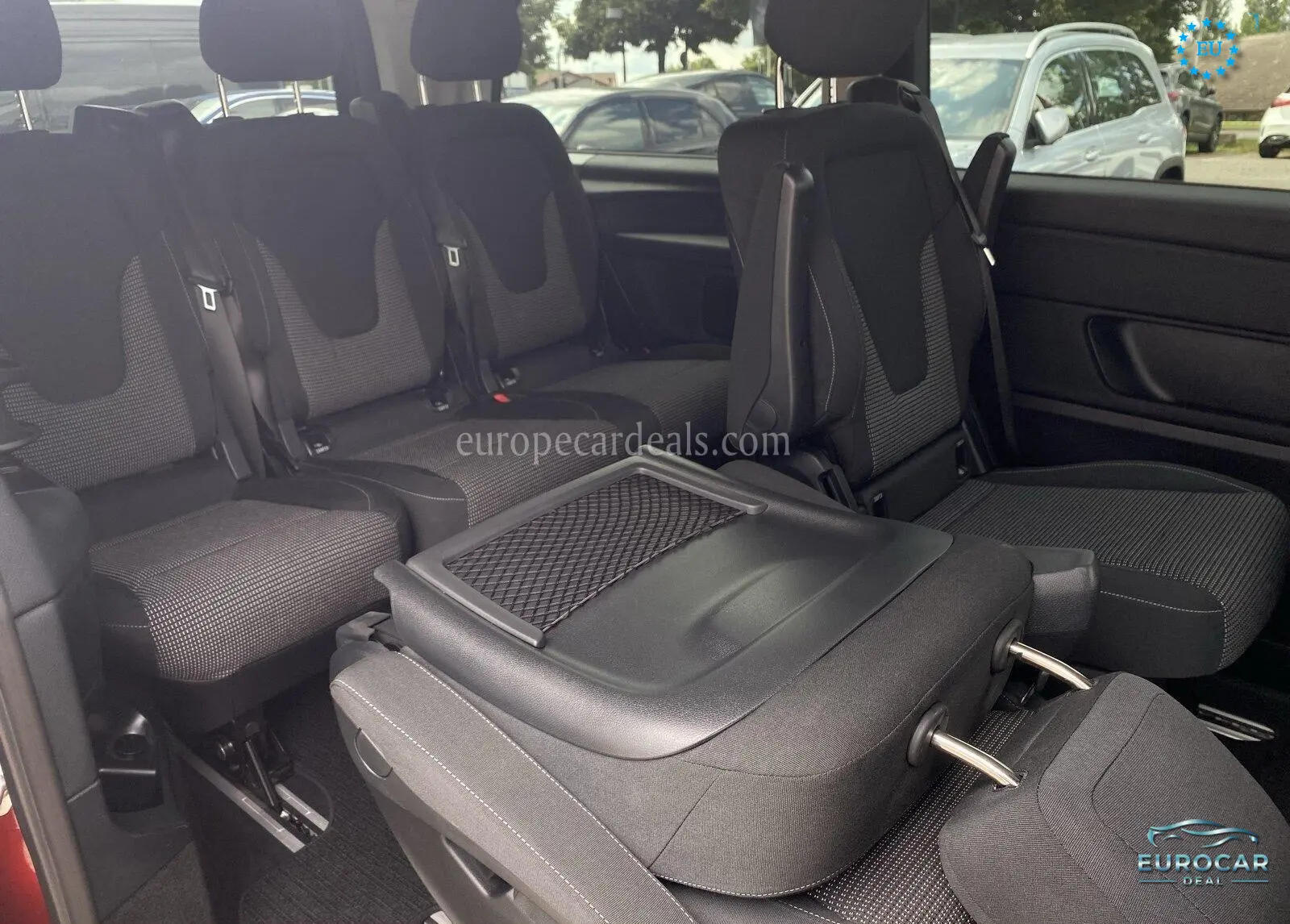 Mercedes-Benz V 220