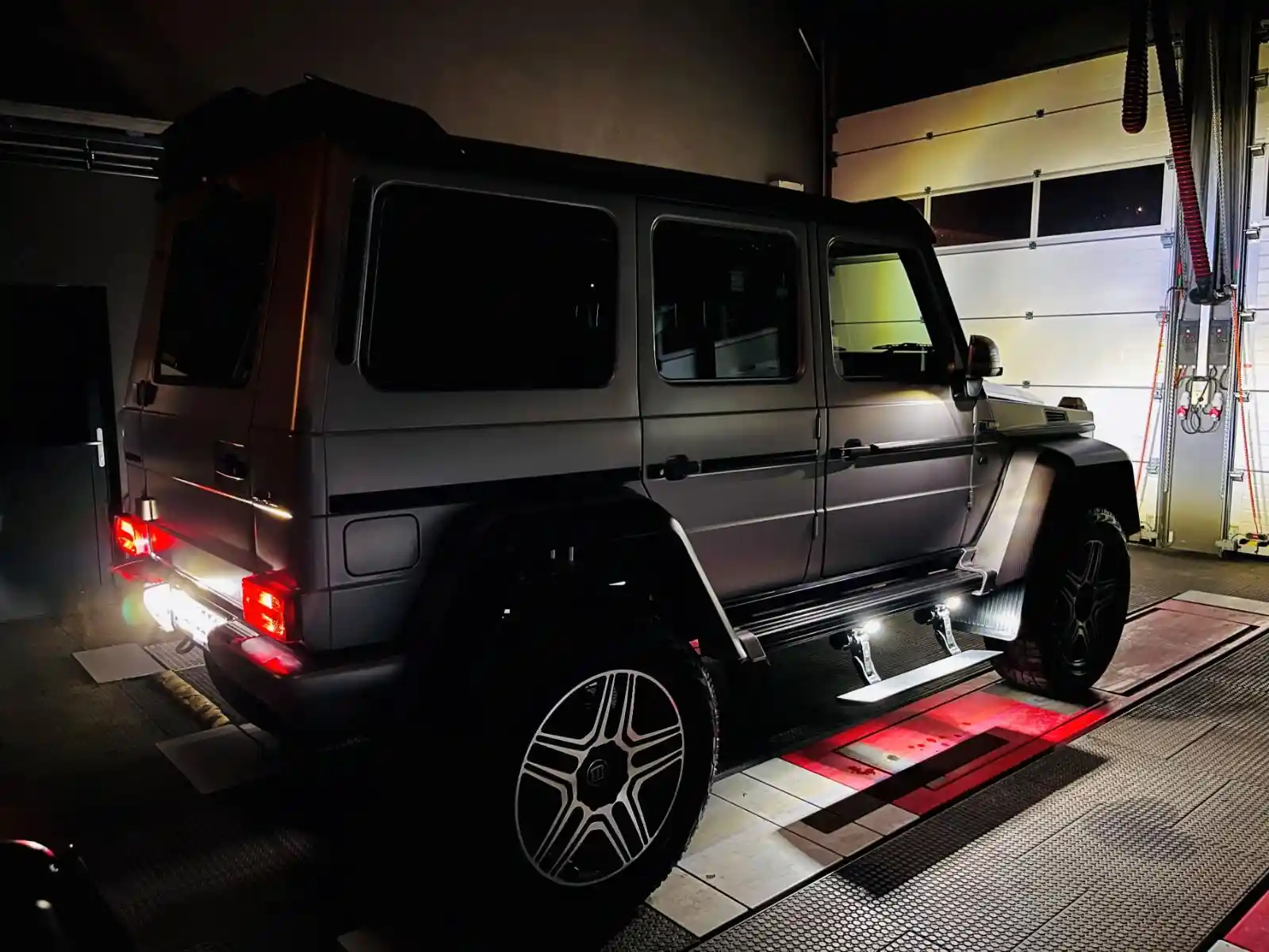 Mercedes-Benz G 500