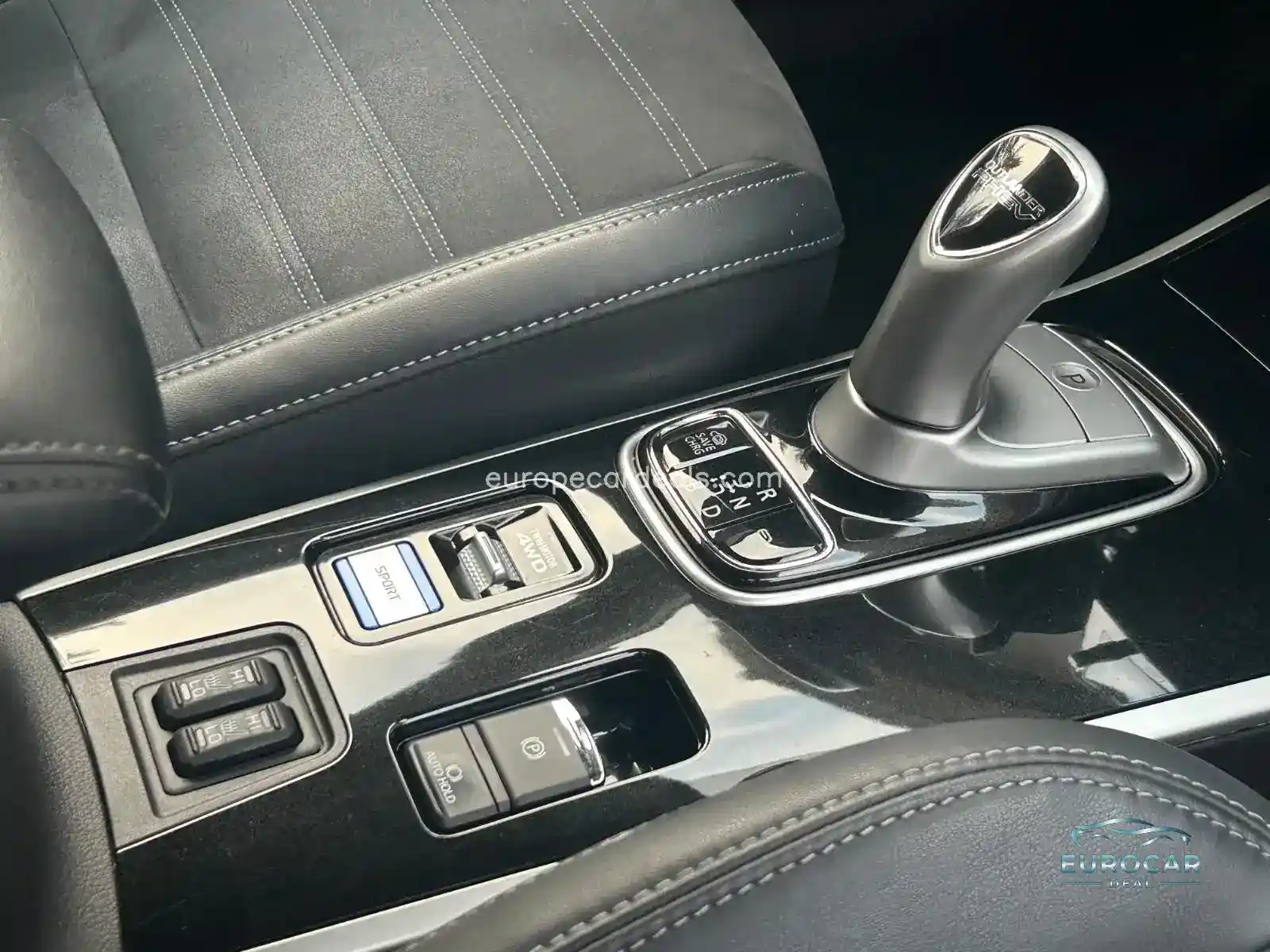 Mitsubishi Plug-in Hybrid Outlander