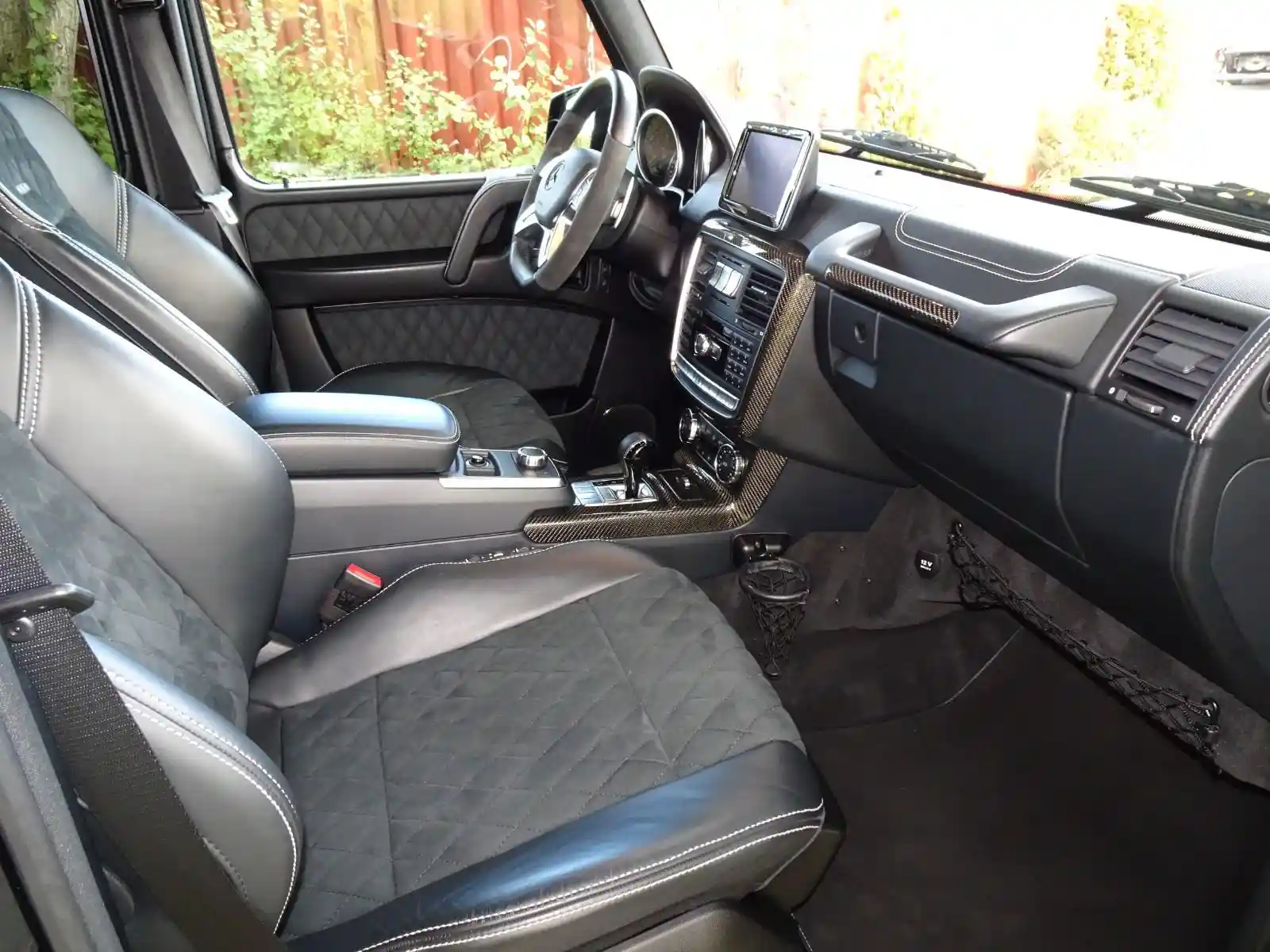Mercedes-Benz G 500