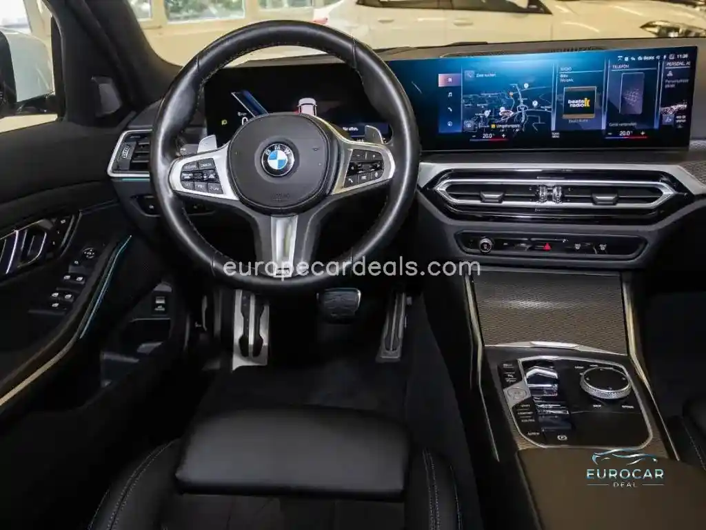 BMW 330