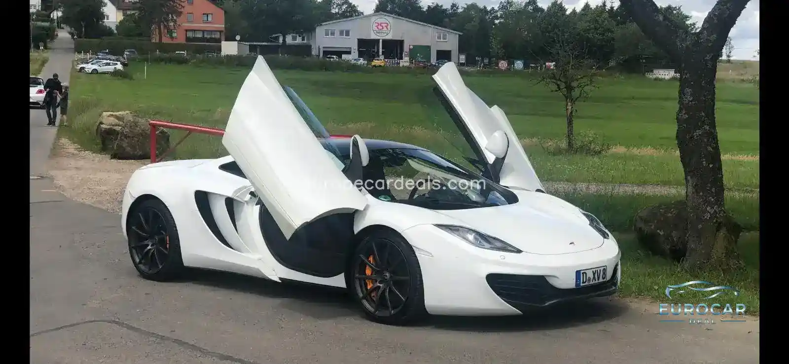 McLaren MP4-12C