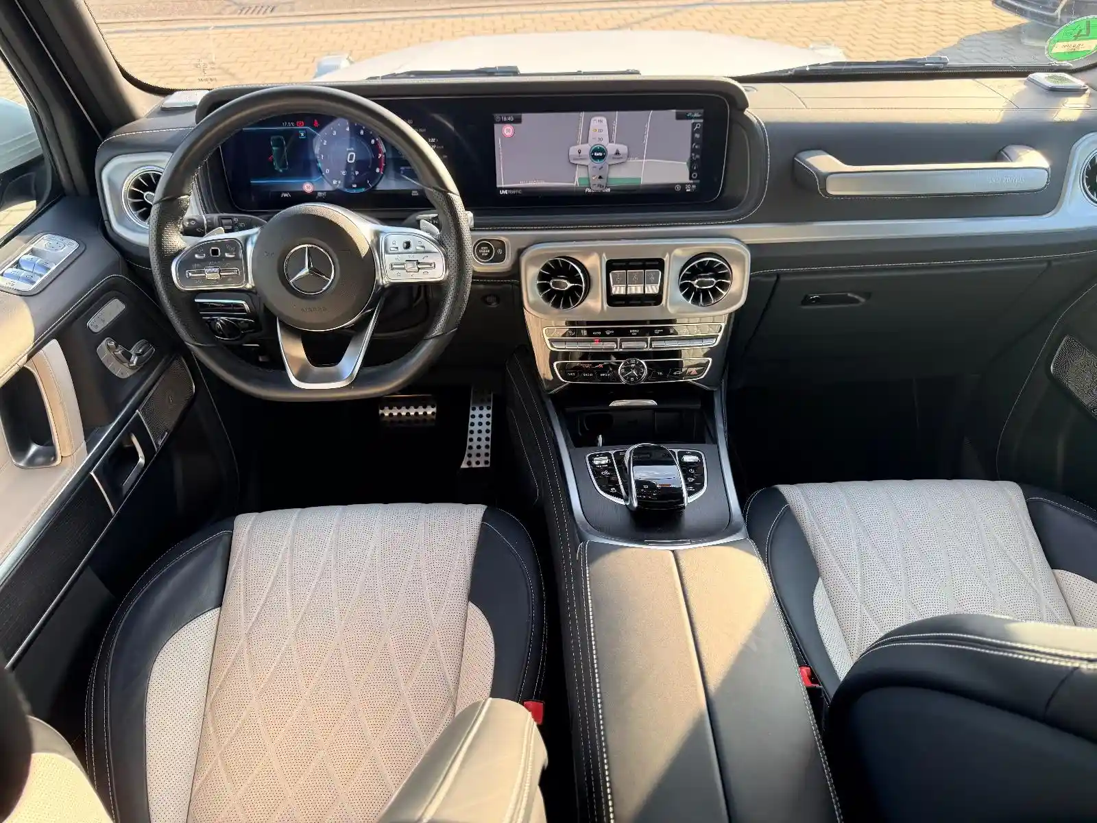Mercedes-Benz G 500