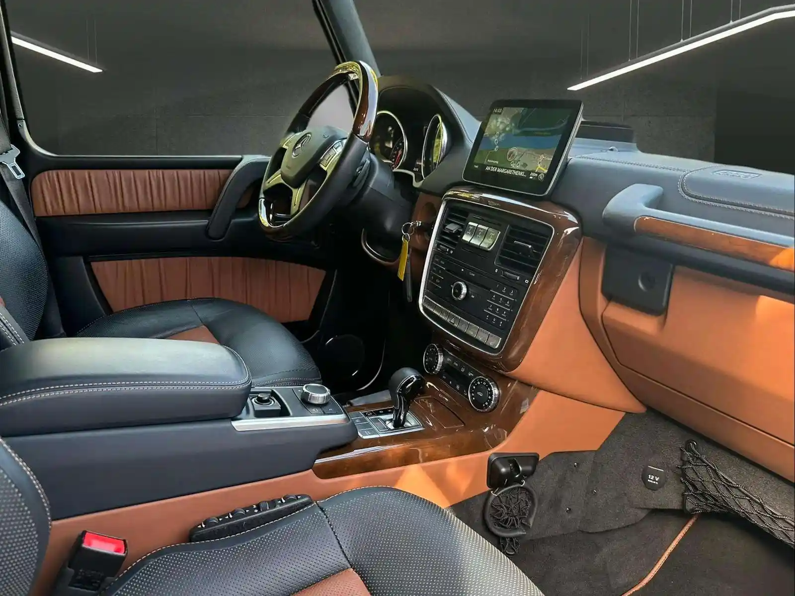 Mercedes-Benz G 500