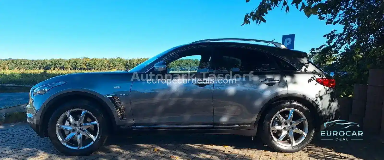 Infiniti QX70