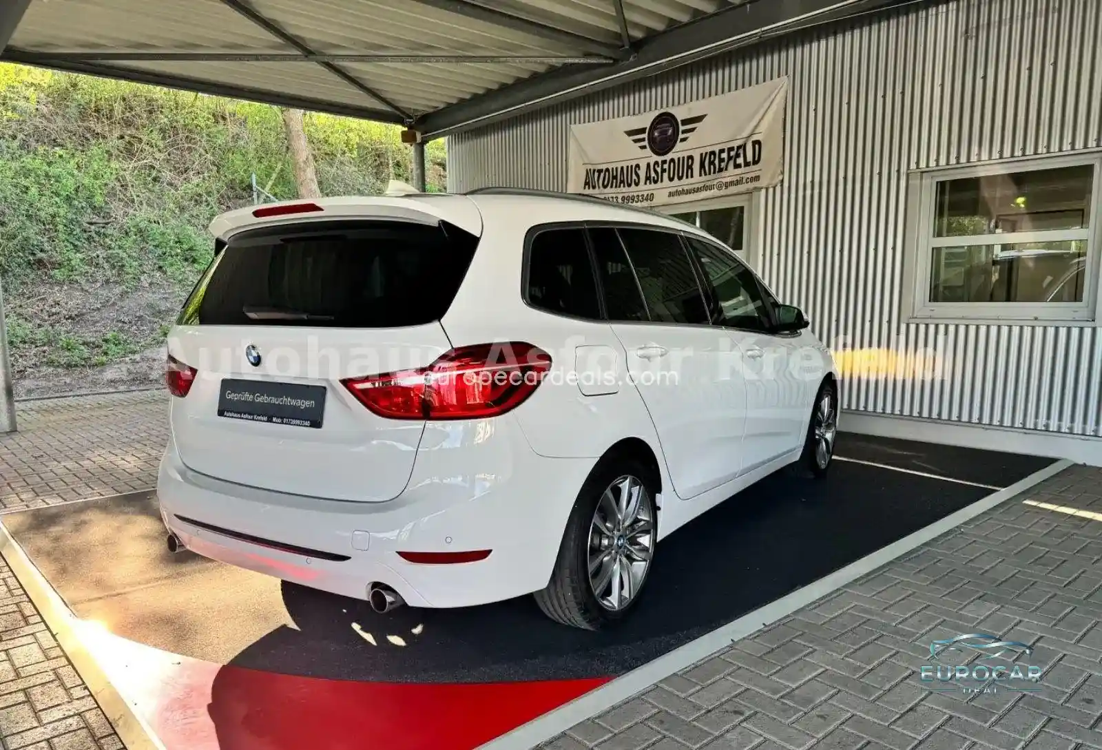 BMW 220