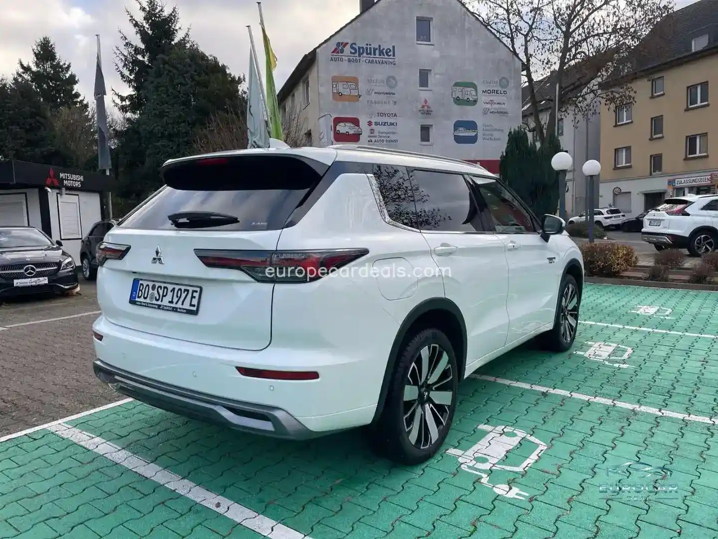 Mitsubishi Plug-in Hybrid Outlander