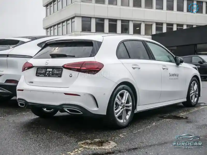 Mercedes-Benz A 200