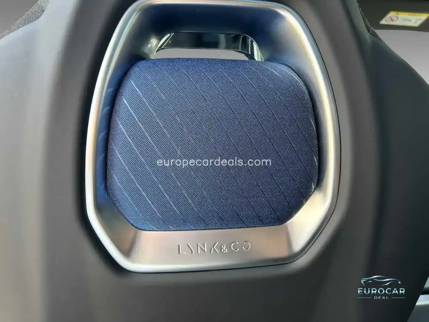 Lynk&Co 01