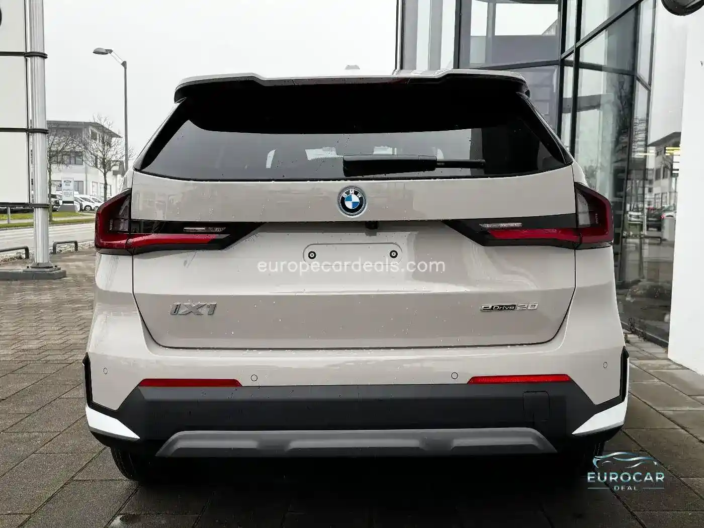 BMW iX1