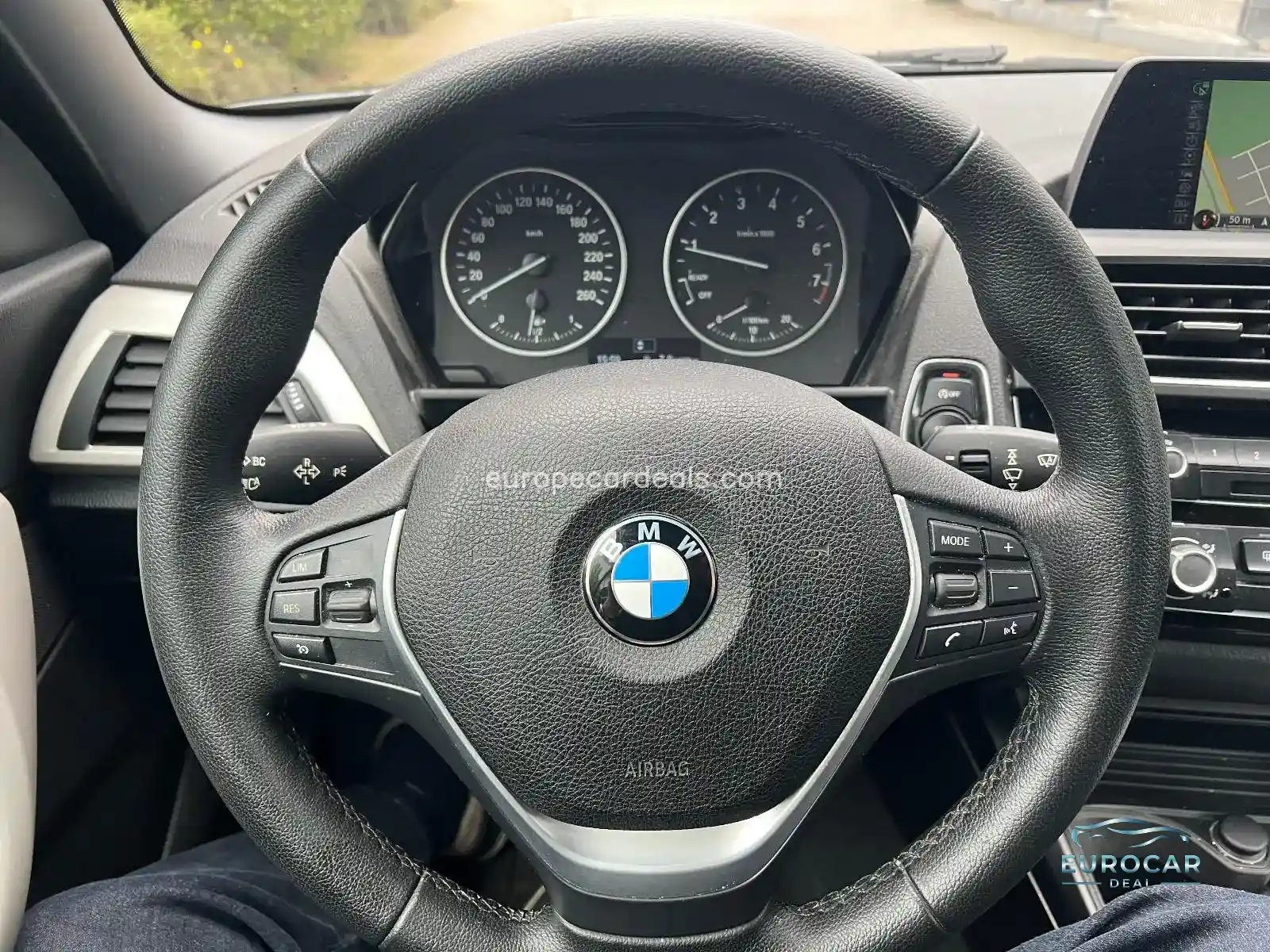BMW 220