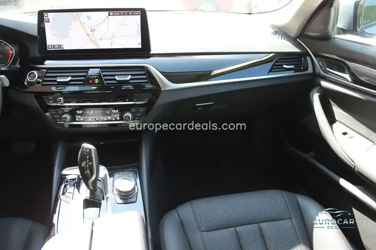 BMW 530